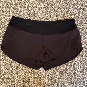 Lululemon Speed Up Low-Rise Short 2.5” black sz 8